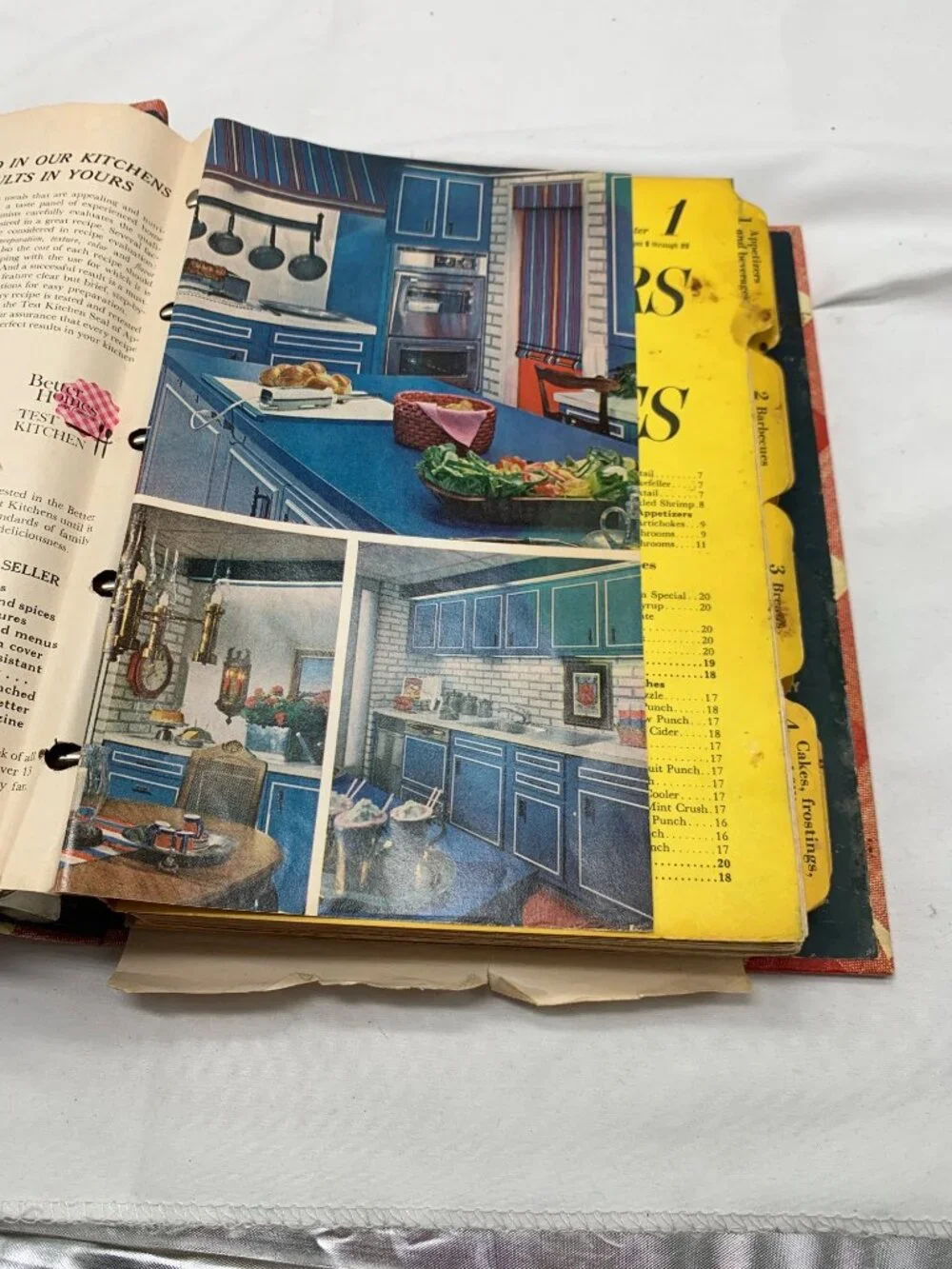 1968 Better Homes And Gardens New Cookbook Hardcover Ring-Bound Red Plaid